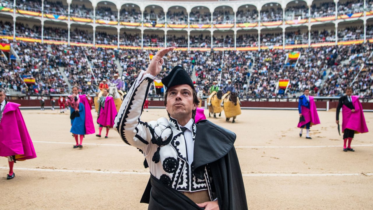 Saludos para El Cid; importante faena de Javier Cortés