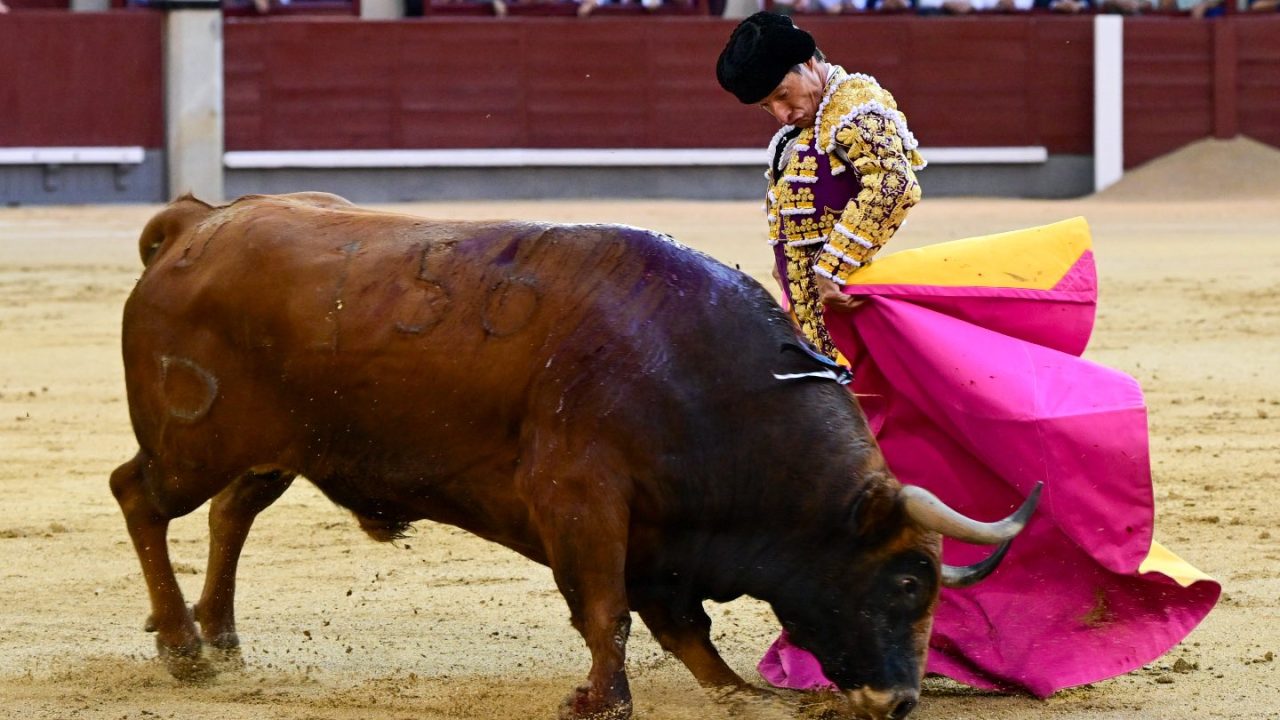 Dos faenas de Urdiales en la segunda de Otoño